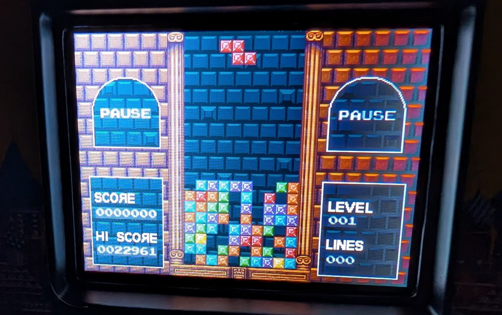 Image 11: Gameplay of the completely reskinned Tetris game